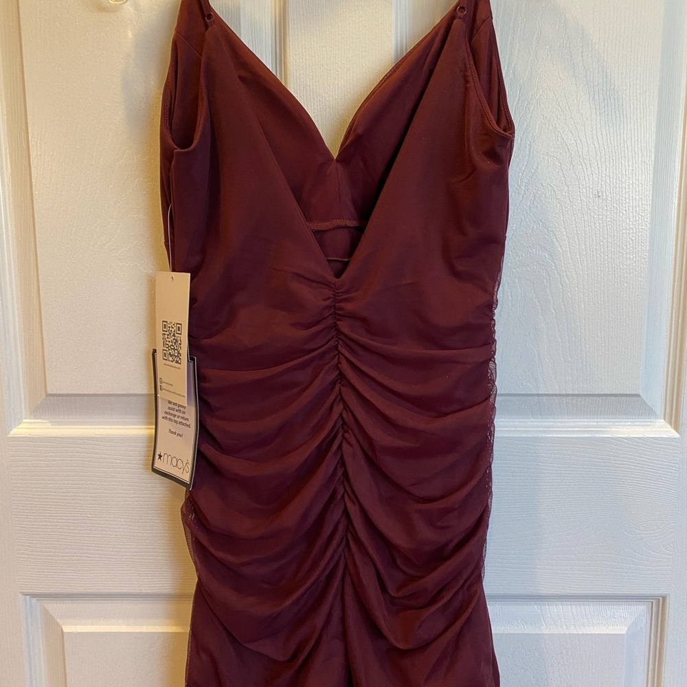 Dress - Picture 3 of 10